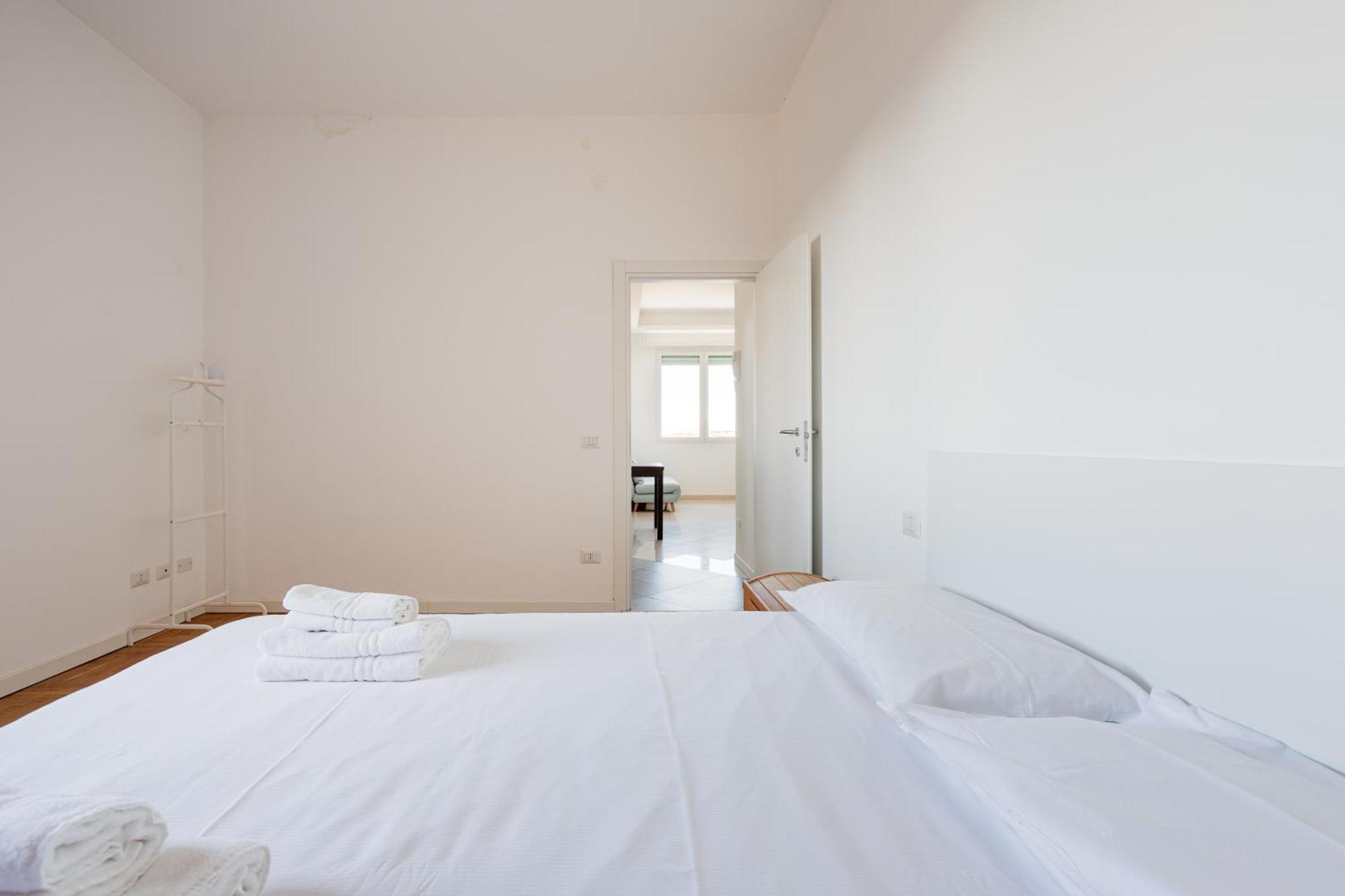 Elegant Milan Apartment In Restocco Area Εξωτερικό φωτογραφία